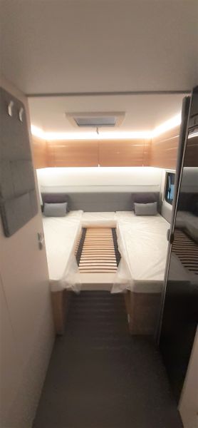 Adora 613 UL