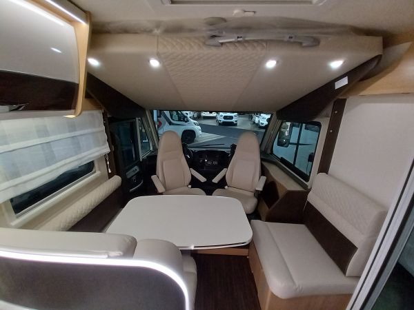 Sovereign 873
