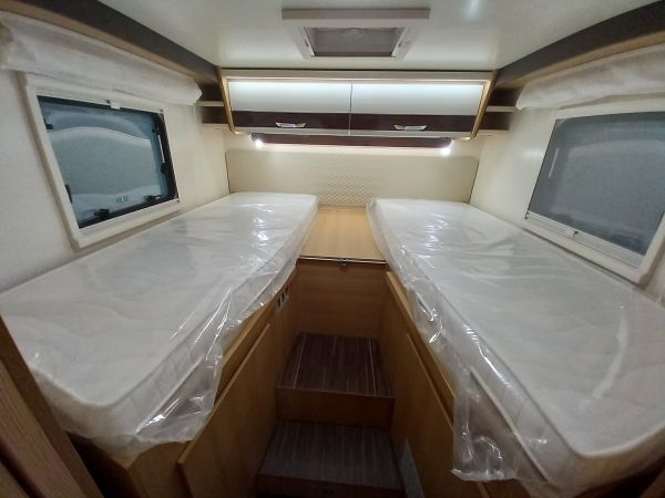 Sovereign 873