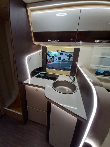 Sovereign 873
