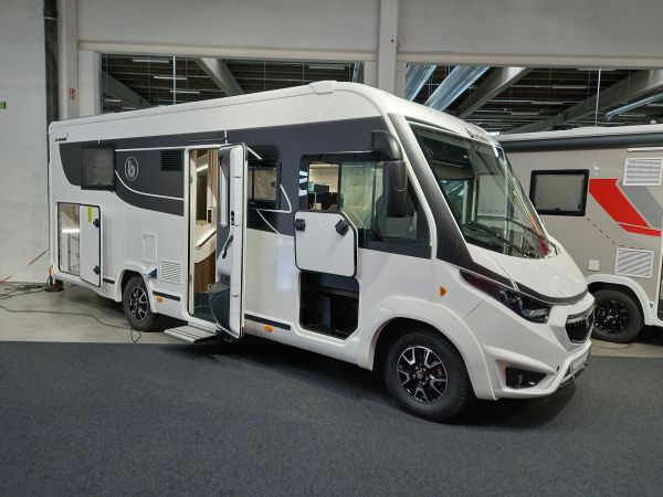 Amphitryon 998 Alpha