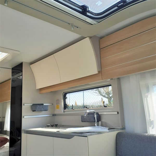 ADORA 522 UP