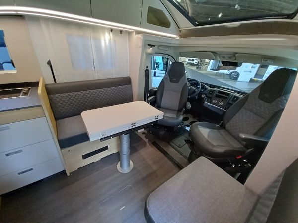 Coral Axess 650 DL