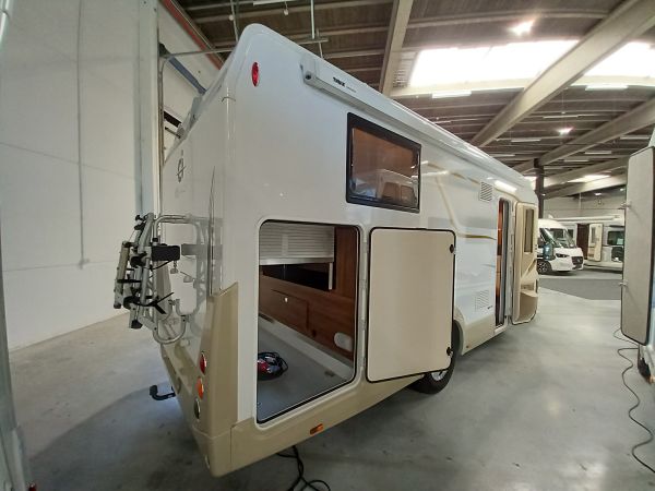 Magis 66 XT Signature