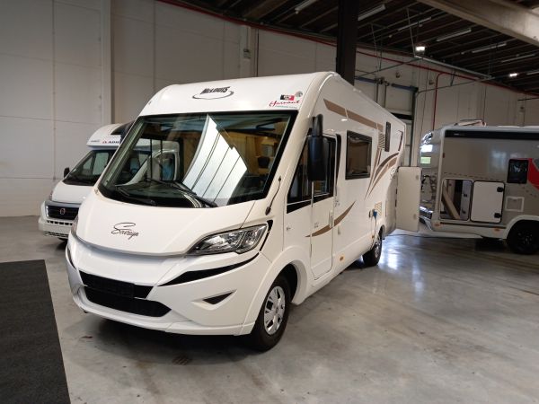 Sovereign 822