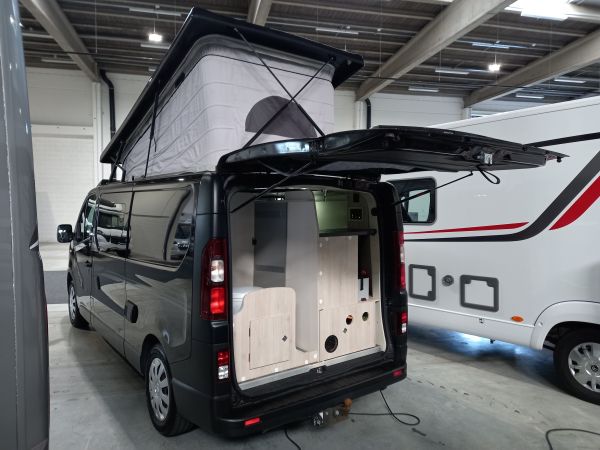 AutoCamp XL
