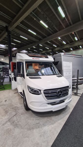 KABE Travel Master Novum 750 LGB Light