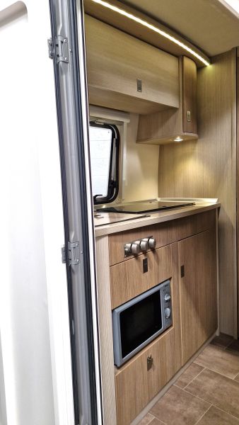 AVERSO 470 