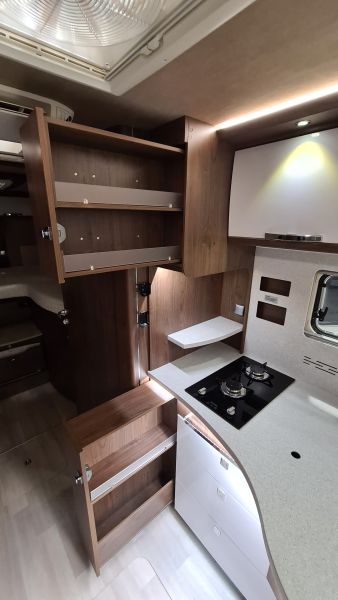 FRANKIA I 8400 GD PLATIN
