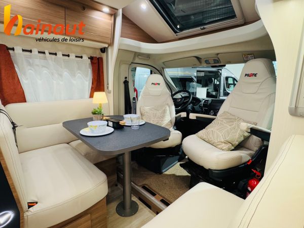 Pilote P 746 GJ Expression