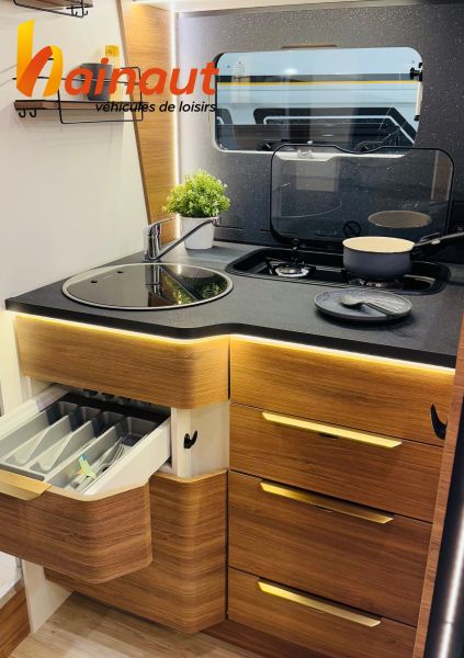 Pilote P 746 GJ Expression