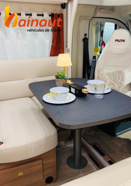 Pilote P 746 GJ Expression