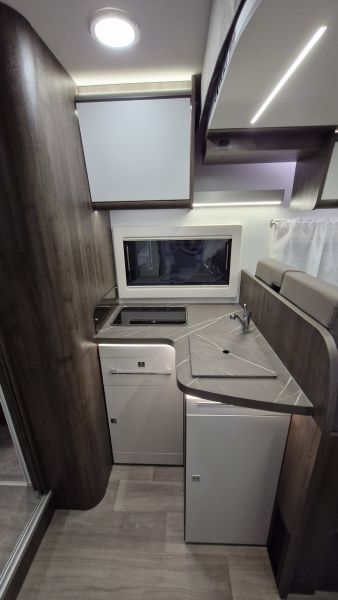 Cocoon 463 Deluxe 