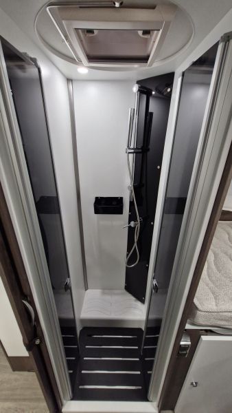 Cocoon 463 Deluxe 