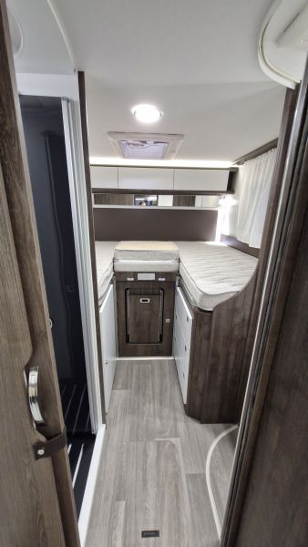 Cocoon 463 Deluxe 