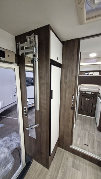 Cocoon 463 Deluxe 