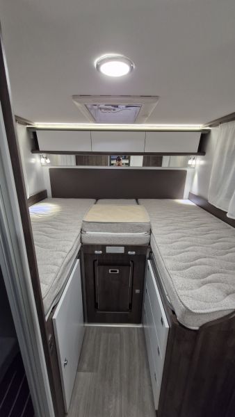 Cocoon 463 Deluxe 