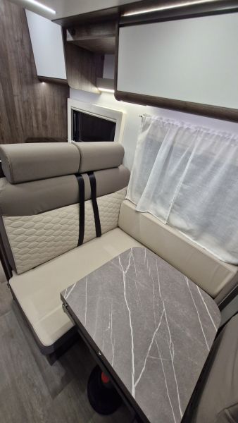 Cocoon 463 Deluxe 