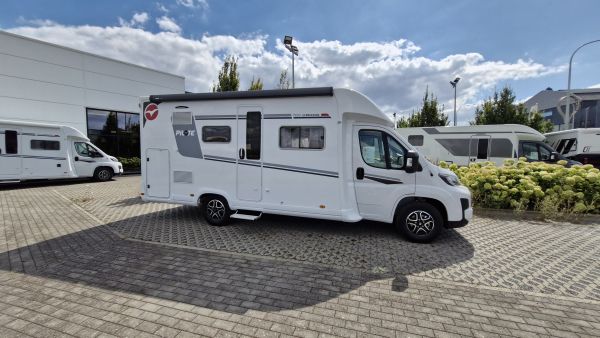 Pacific Expression - P690S