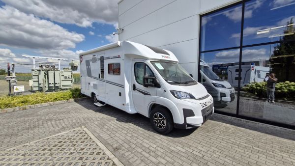 Pacific Expression - P690D