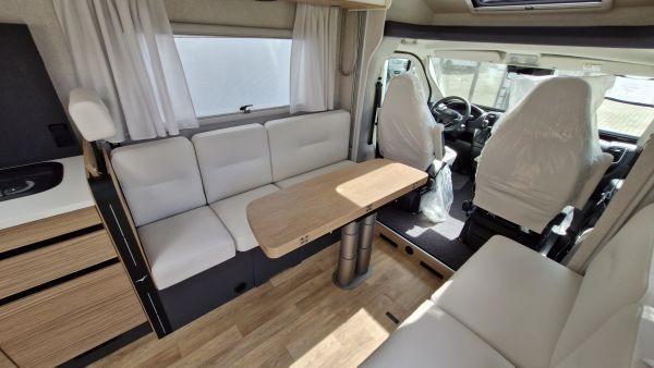 Pacific Expression - P690D