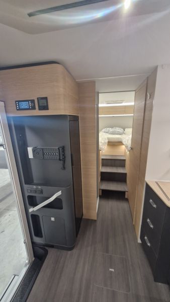 Coral 670 DL 60Y Deluxe