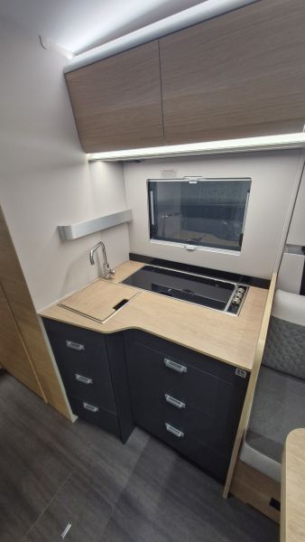 Coral 670 DL 60Y Deluxe