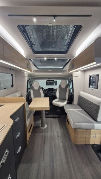 Coral 670 DL 60Y Deluxe