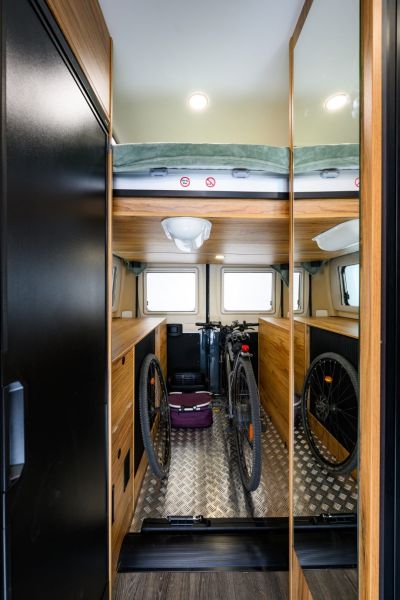 Duovan Garage