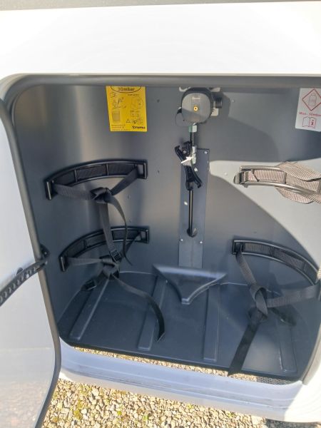 Coral 650 DL Benelux Edition