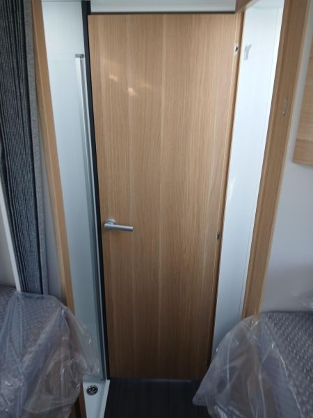 Coral 650 DL Benelux Edition