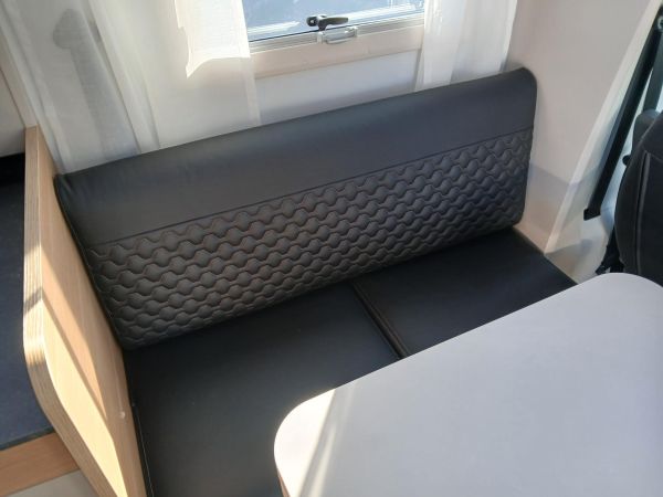 Coral 650 DL Benelux Edition