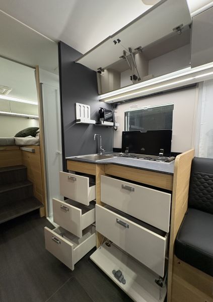 CORAL AXESS 650 DL
