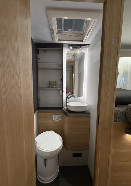 CORAL AXESS 650 DL