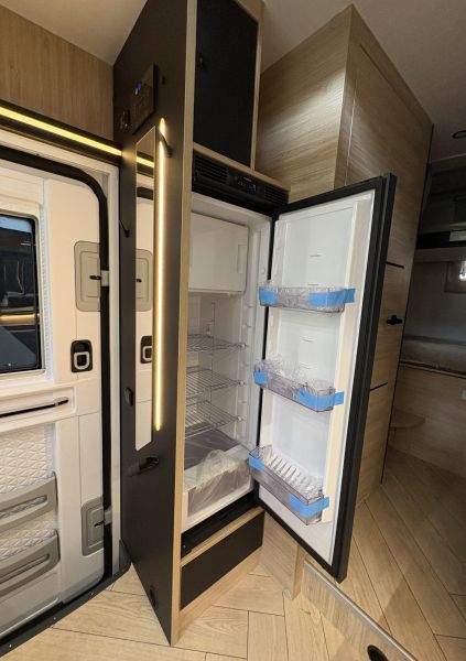 Golden Graphite Edition 380