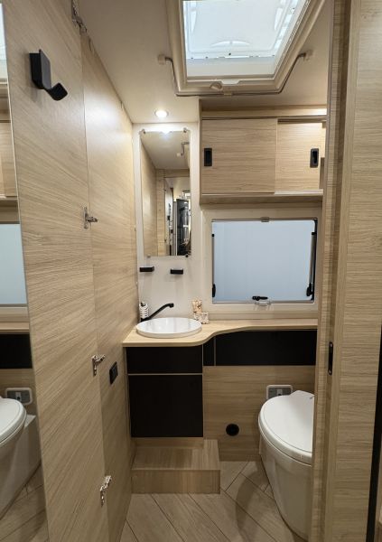 Golden Graphite Edition 380