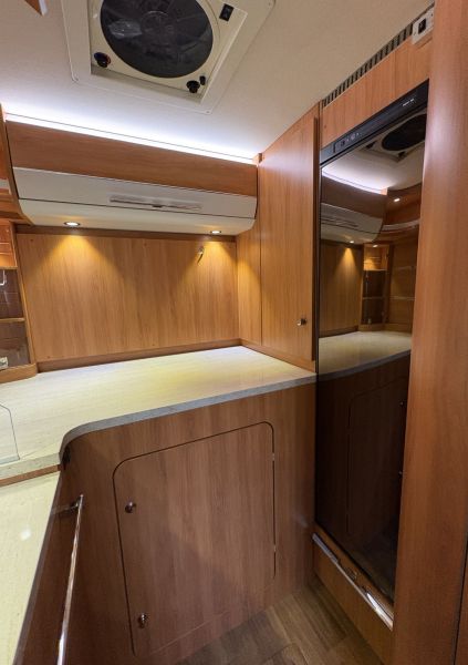 Hymer B-DL 444