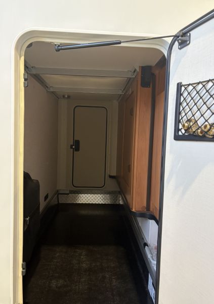 Hymer B-DL 444