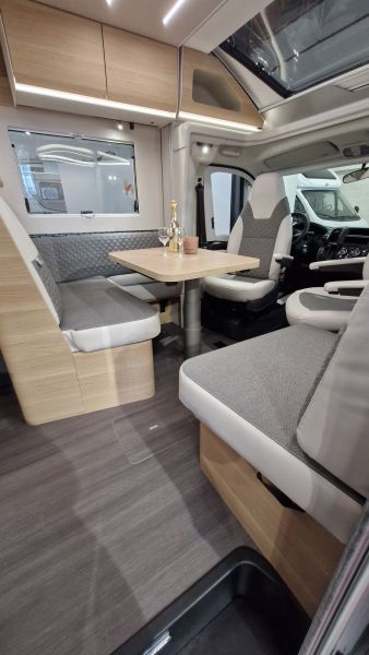 Matrix 670 SL 60Y Luxe