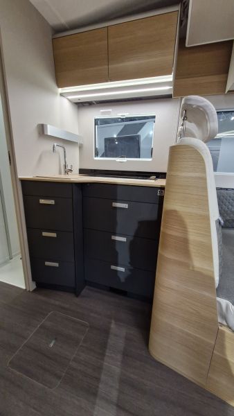 Matrix 670 SL 60Y Luxe