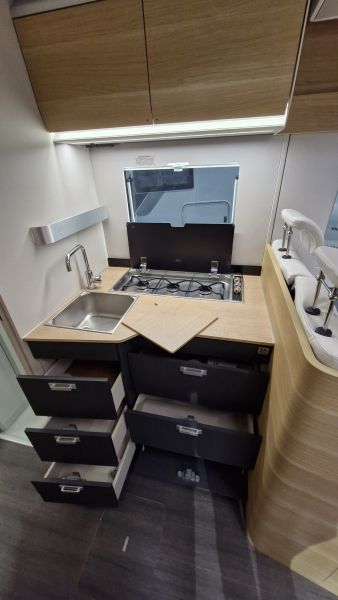 Matrix 670 SL 60Y Luxe