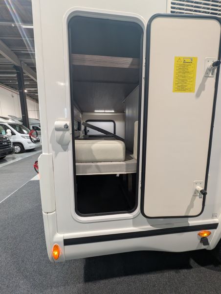 Cocoon 483 Norhtautokapp