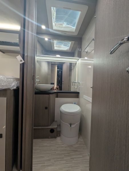 Continental H 745 GLG