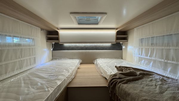 370 Sovereign