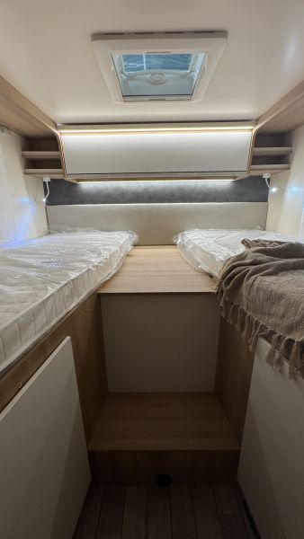 370 Sovereign