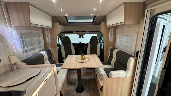 370 Sovereign