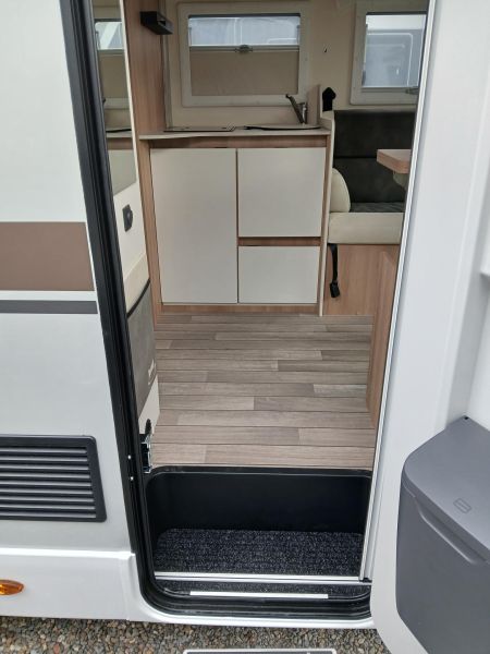 Sovereign 381